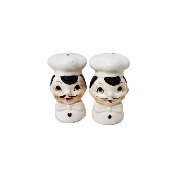 vintage chef figure ceramic 3"h salt and pepper shakes. - Picture 1 of 2